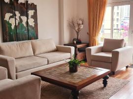 Colombo City 3 Bedroom Apartment with Pool Gym & Workdesk