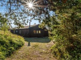 Holiday Home Anneka - 750m from the sea by Interhome，位于罗胡斯的酒店