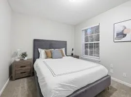 Trendy 2BR2BA Highland Park Escape