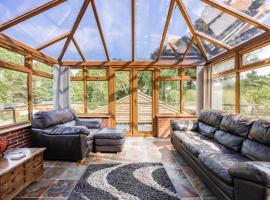 Seven Space - Millwood Holiday Escape, hotel in Coltishall