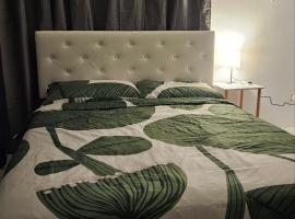 Edades Farms، مكان تخييم فخم في Taysan