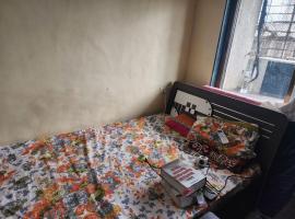 Twilight Stays ll R Villa 3BHK ll Swimming Pool ll AC ll BBQ, villa in Lonavala