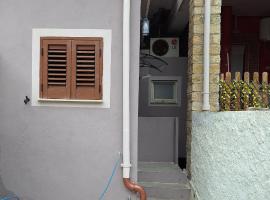 La mini casa - brevi soggiorni, hotel em La Maddalena