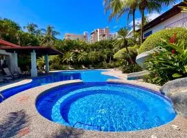 La Flor beach Condos