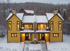 Nature & Breathtaking View - Le Dumont - A, hotel i Saint-Philémon