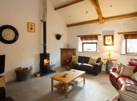 Meadow View Country Escape with Hot Tub