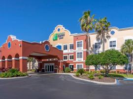 Holiday Inn Express Hotel & Suites - The Villages by IHG, hotel in The Villages