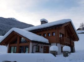 Chalet Taulei tra Bormio e Livigno, khách sạn ở Valdidentro