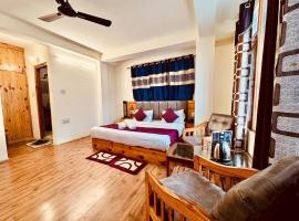 Royal Majestic Mount View Cottage, hotel v destinaci Manāli