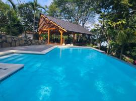 Beach resort playa Leona, resort em Gigantes