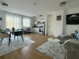 modern & spacious Apartments CarHandling Campus -Nähe Therme Erding -Messe München -Arena -free parking -Netflix -W-LAN