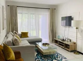 Stunning 2Bed Garden Apartment