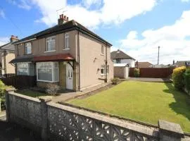 Lovely family home near historic Saltaire