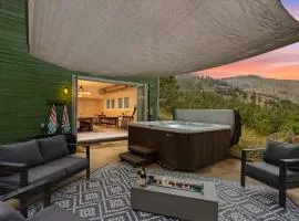 15 min to Boulder Rope Course Hot Tub & Views