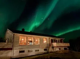 House by the sea, Ballstad Lofoten