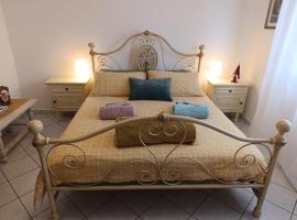 Book Nook Pisa, vicino all'Ospedale di Cisanello e all'Aeroporto, parcheggio privato a disposizione, hotel v destinaci Cascina