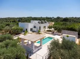 Villa Monti - Elegant Villa with Pool in Itria Valley