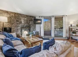 2BR Escape for 6 Overlooking Marina & Lake Dillon