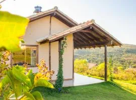 Pousada Gaya - Chalés estilo campestre com vista do pôr do sol