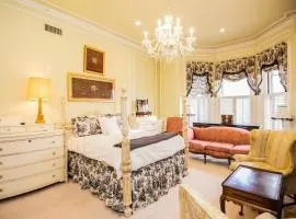 Stylish Studio in Boston Back Bay