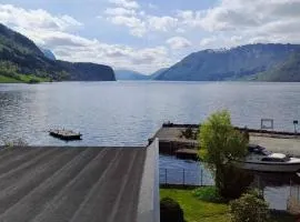 Grodås Lake View Apartment