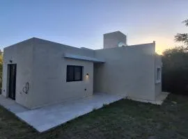 Hermosa Casa Moderna en el Mirador del Lago