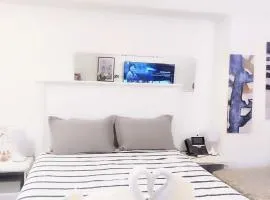 aeon condon studio unit