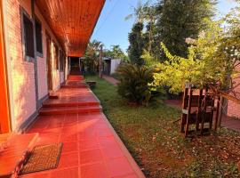 Posada KUARAHY, hotell i Puerto Iguazú