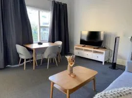 Awesome Apt meters from Indian Ocean Beach - Hosted by Canstay
