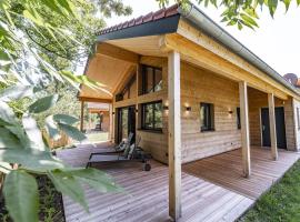 ebenerdiges Chalet im Vital Camp Bayerbach, Hotel in Bayerbach