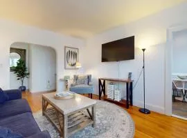 Steps to public transport, Boston Coll, Roof Deck