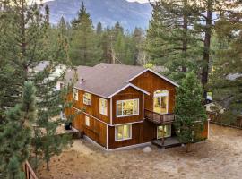 Blitzen by AvantStay Pet-Friendly Tahoe Retreat Near Heavenly Ski Resort, hotel v destinaci South Lake Tahoe