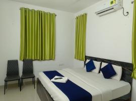 KPOTEL Waterfront Luxury Villa Rooms Phamacity Genome Valley, hotel a Turkapally