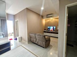 Stylish 3BR Skandinavia Tangcity Apt Max 12 Guests, hôtel à Karawaci