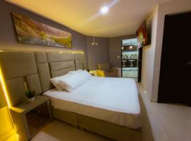 Amplio Y Lujoso Apartasuite En El Centro, hotel in Cartago