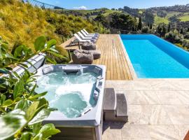The Villino at Cypress Ridge Estate - Stay Waiheke, ξενοδοχείο σε Onetangi