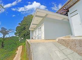 OYO 95065 Villa Ade, hotel a Campaka