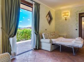 Elegant apartments in Resort with swimming pool set in nature, hotel a Collazzone