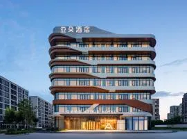 Atour Hotel Beijing New International Exhibition Center Friendship Hospital