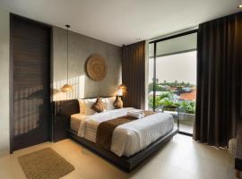 Kayat Villa, holiday home in Mantaak