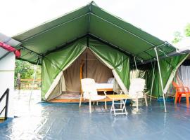 Glamping in the sky, glamping v mestu Sigiriya