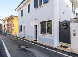 Casa Magenta Apartments