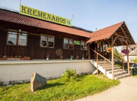 Kremenaros, hotel a Ustrzyki Górne