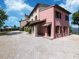 Apartment in a farmhouse with 2 swimming pools