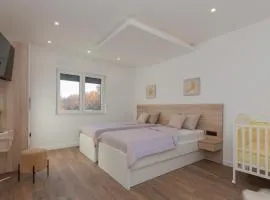 Villa Lea-Makarska by Villas Guide