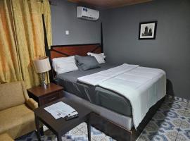 elevation lodge imatt, hotel en Freetown