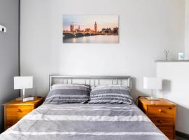 Anirudh cottage, hotel en Lākho