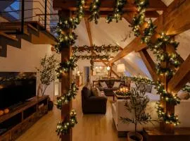 TurnKey I Old Town 5BR Loft Apartment