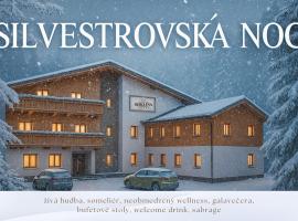 Hotel Roklina, hotel with hot tubs in Hrabušice