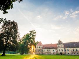 Dvorec Rakičan, hotel v destinaci Murska Sobota